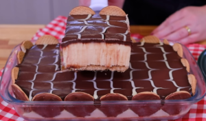 Torta Holandesa Na Travessa Fácil e Sem Gelatina