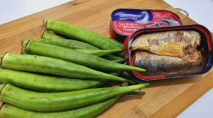 Faço sardinha com quiabo toda vez que minha mãe vem me visitar !