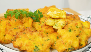 Pataniscas de Bacalhau com Farinha de Milho