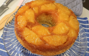 Bolo de Abacaxi Caramelizado