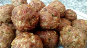 Bolinho de Carne que fica uma Delicia