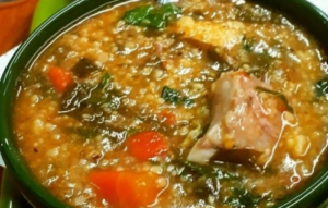 Canjiquinha com Costelinhas de Porco