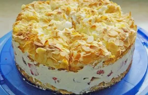Torta de morango com creme: uma receita de sobremesa que você precisa fazer