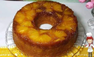 Bolo de Abacaxi Caramelizado