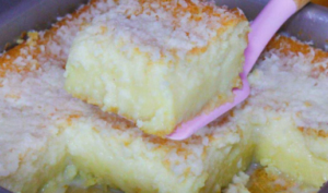 Bolo de coco sem trigo bem molhadinho