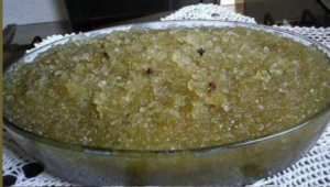 Doce de mamão verde