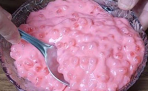 Sagu-Mousse de Morango
